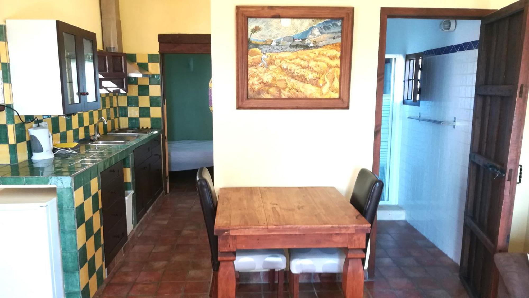 Castle Tower Ground Floor Apartment In Rural Holiday Park 'Cezanne' Tolox Ngoại thất bức ảnh