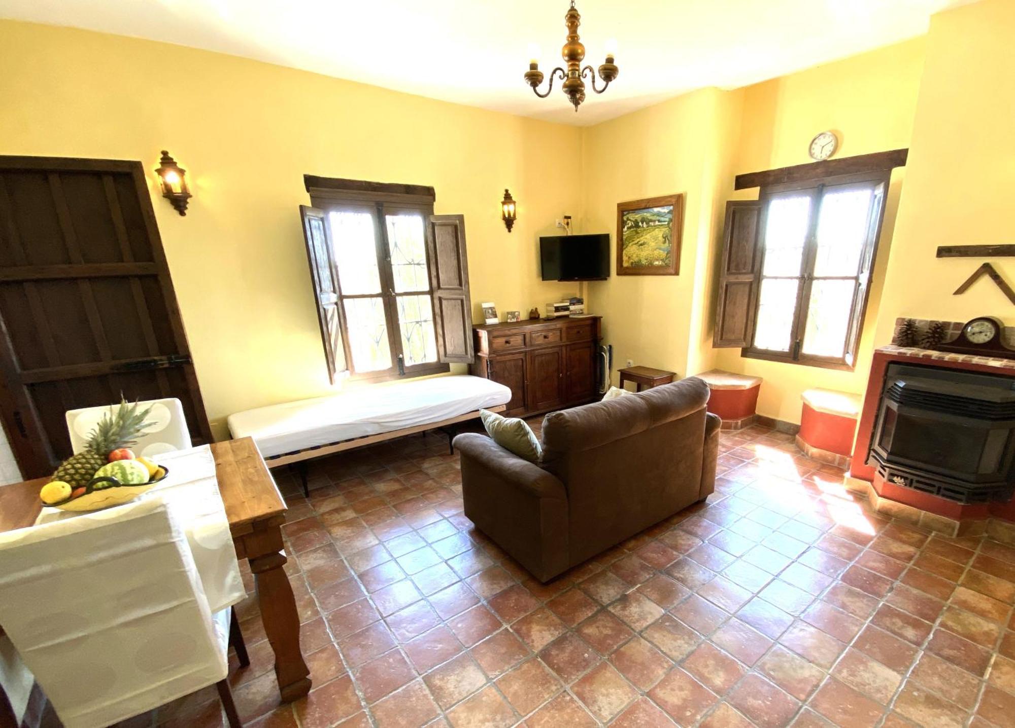 Castle Tower Ground Floor Apartment In Rural Holiday Park 'Cezanne' Tolox Ngoại thất bức ảnh